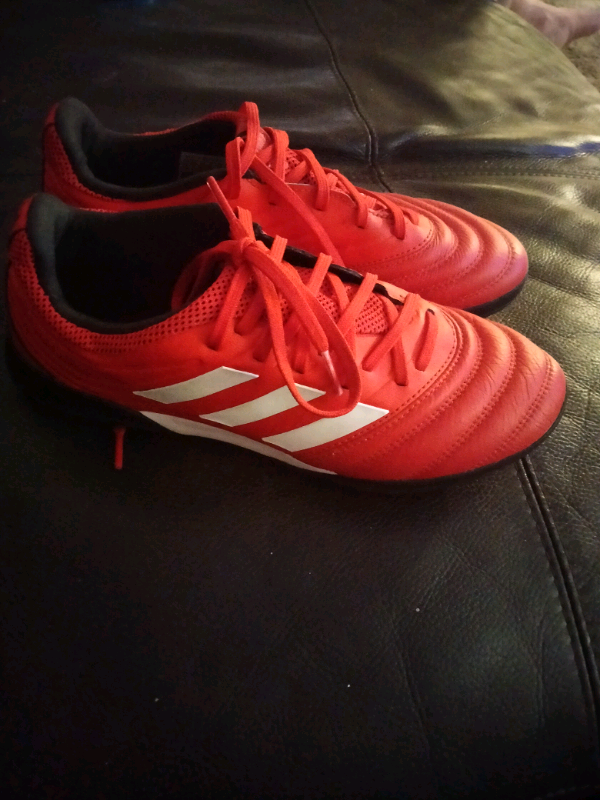 astro trainers size 7